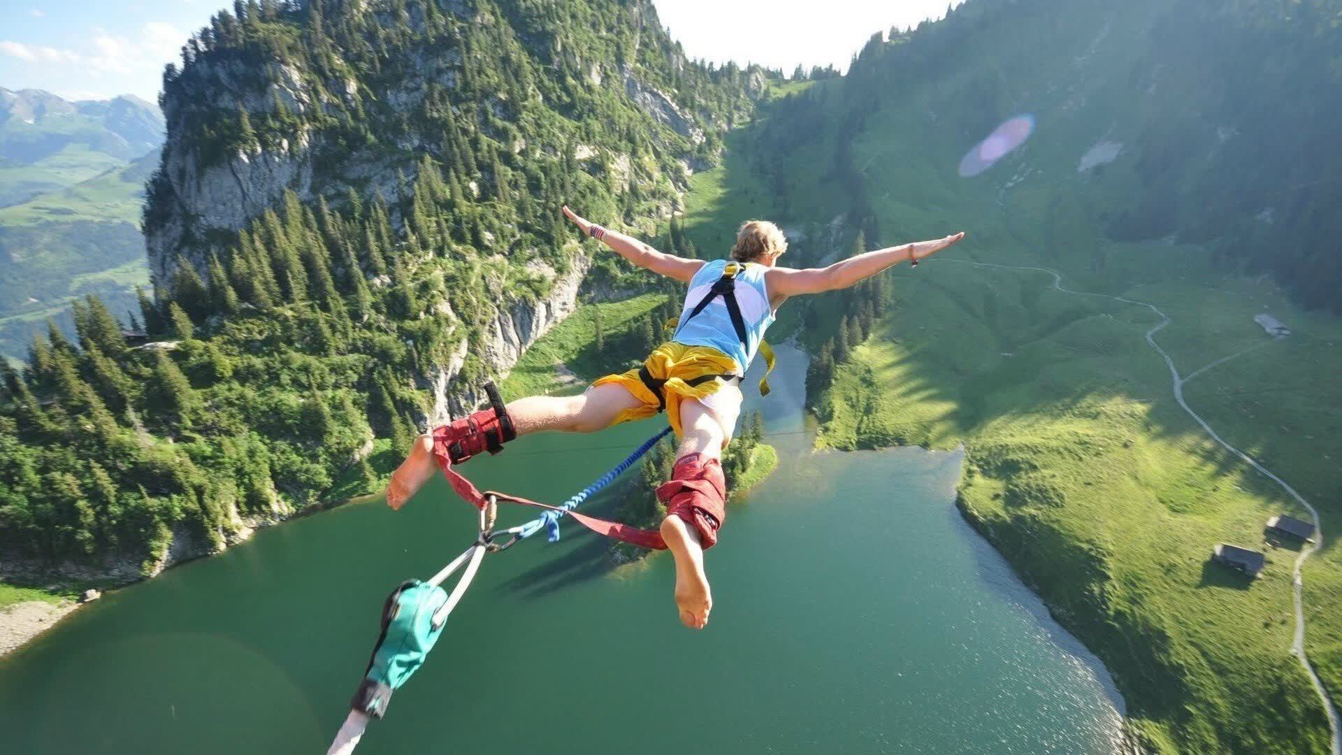 哈兰德破纪录惊艳,拜仁未来可期